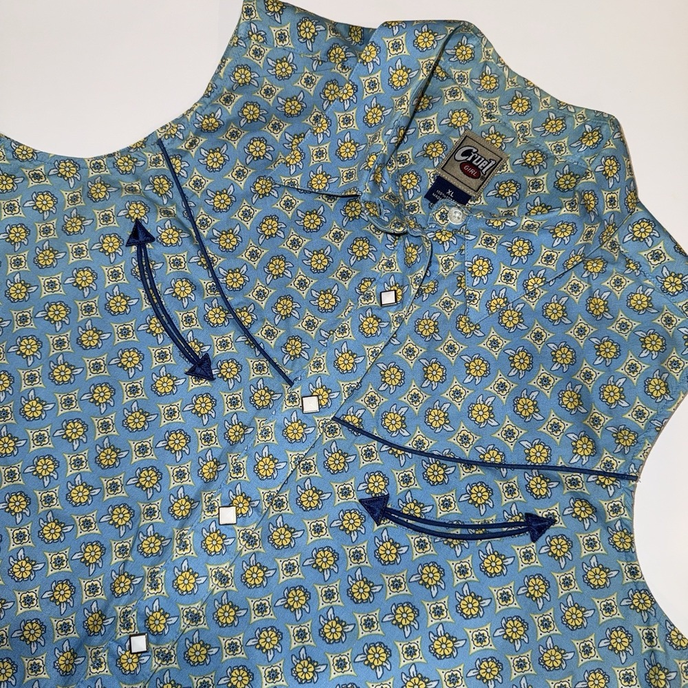Vintage Cruel Girl Western Shirt XL Blue Yellow Floral Smile Pockets Pearl Snap